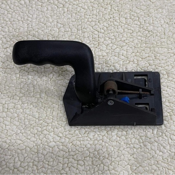 Chev Silverado Tahoe GMC Sierra Yukon Interior Door Handle 15029904  15057526 - Picture 14 of 15